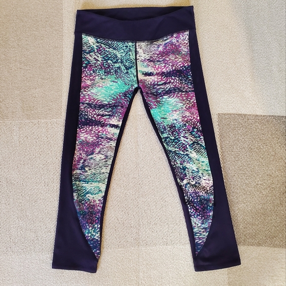 Fabletics Sydney Capri leggings - Picture 3 of 3